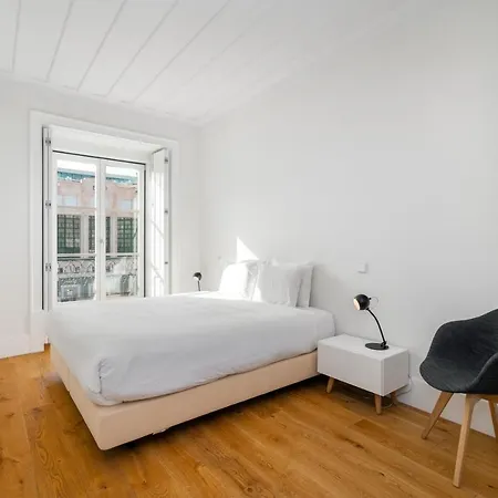 Whome Restauradores Deluxe W/ Elevator & Ac Perfect For Families & Friends Apartmán
